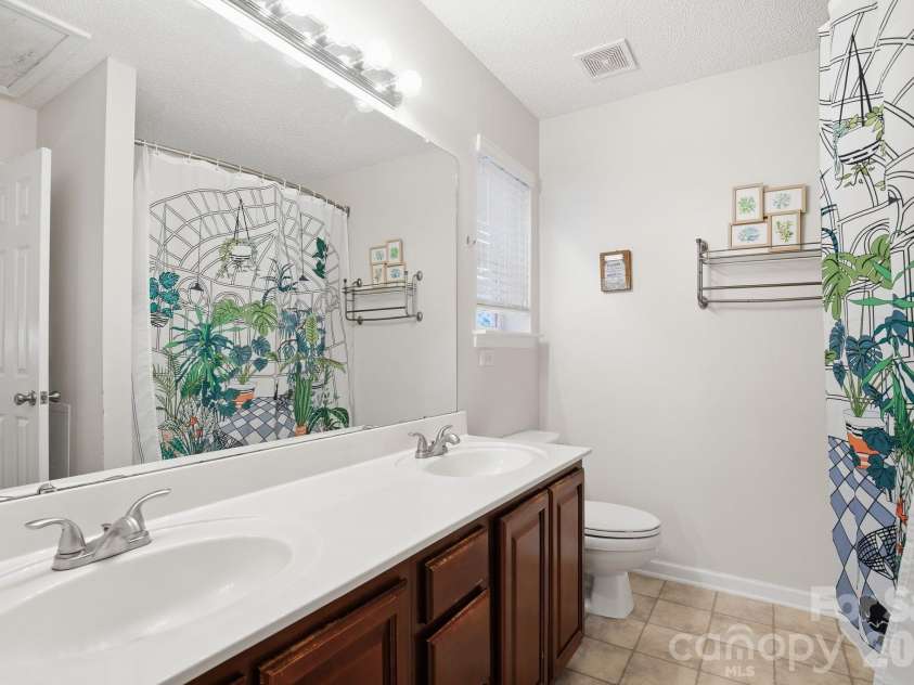 8376 Rudolph Road, Charlotte, NC 28216.  MLS# CAR4335074, YatesRealty ID 4527. 