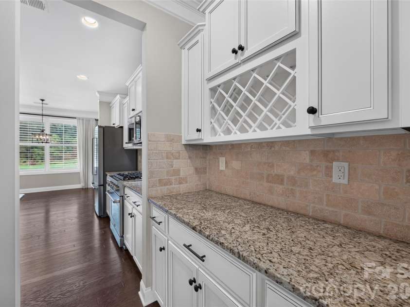 6403 Torrence Trace Drive, Huntersville, NC 28078.  MLS# CAR4409245, YatesRealty ID 45270. 