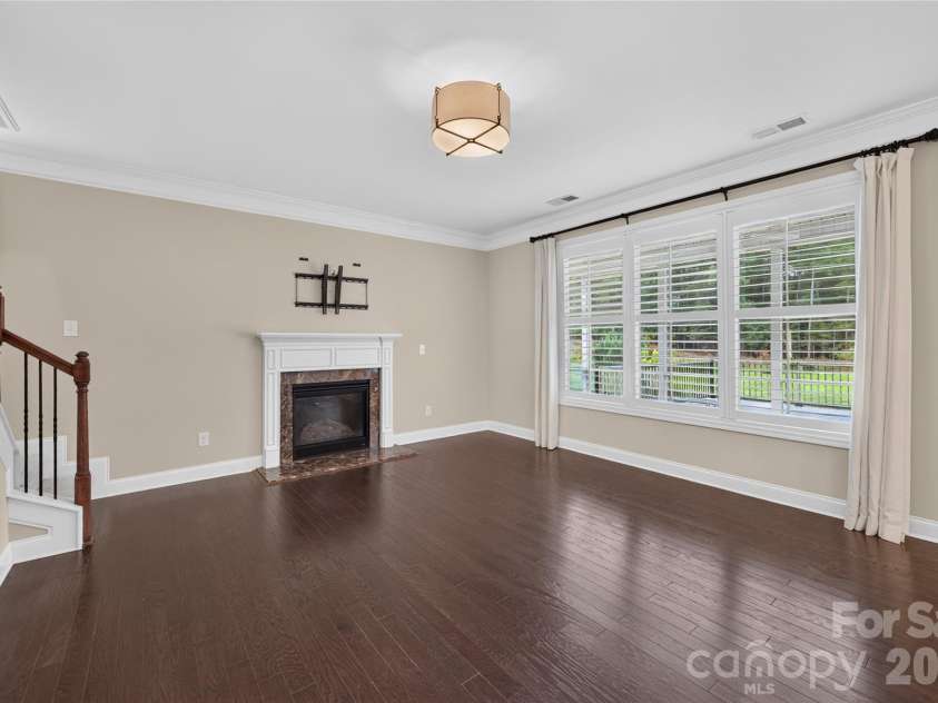 6403 Torrence Trace Drive, Huntersville, NC 28078.  MLS# CAR4409245, YatesRealty ID 45270. 