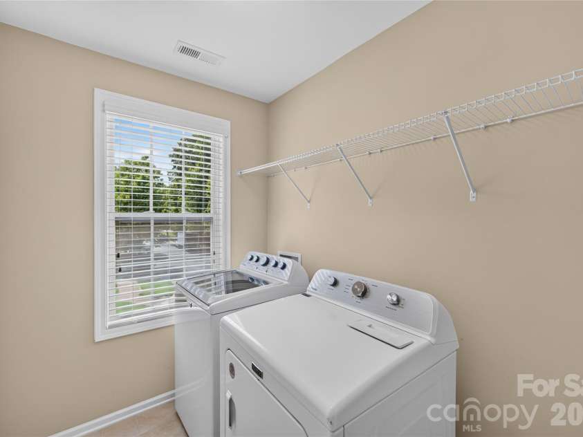 6403 Torrence Trace Drive, Huntersville, NC 28078.  MLS# CAR4409245, YatesRealty ID 45270. 