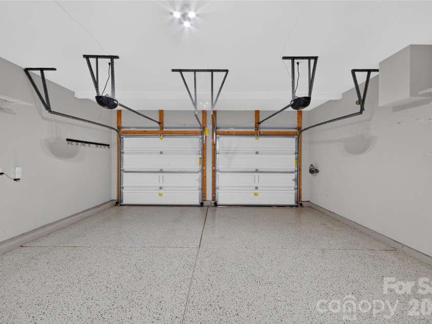 6403 Torrence Trace Drive, Huntersville, NC 28078.  MLS# CAR4409245, YatesRealty ID 45270. 