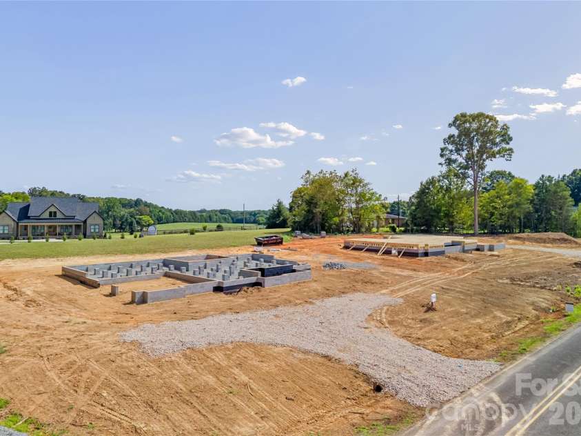 5319 Old Highway Road, Waxhaw, NC 28173.  MLS# CAR4401194, YatesRealty ID 45271. 