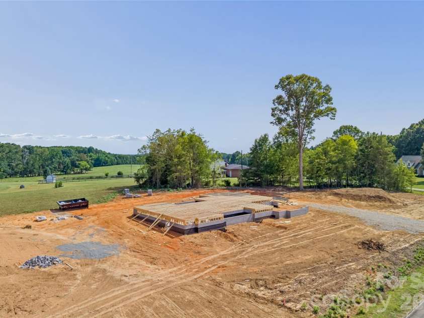 5319 Old Highway Road, Waxhaw, NC 28173.  MLS# CAR4401194, YatesRealty ID 45271. 