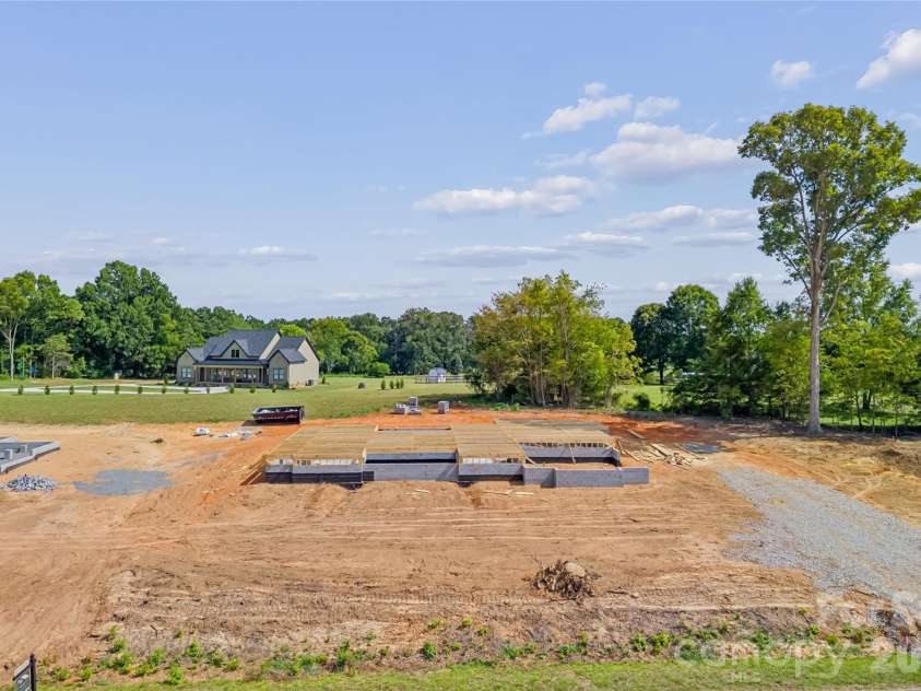 5319 Old Highway Road, Waxhaw, NC 28173.  MLS# CAR4401194, YatesRealty ID 45271. 