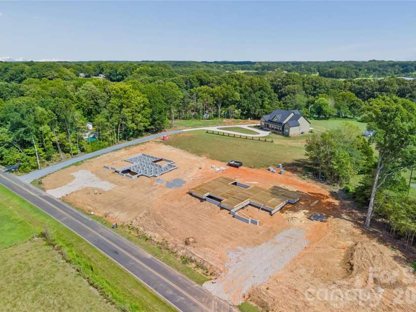 5319 Old Highway Road, Waxhaw, NC 28173.  MLS# CAR4401194, YatesRealty ID 45271. 