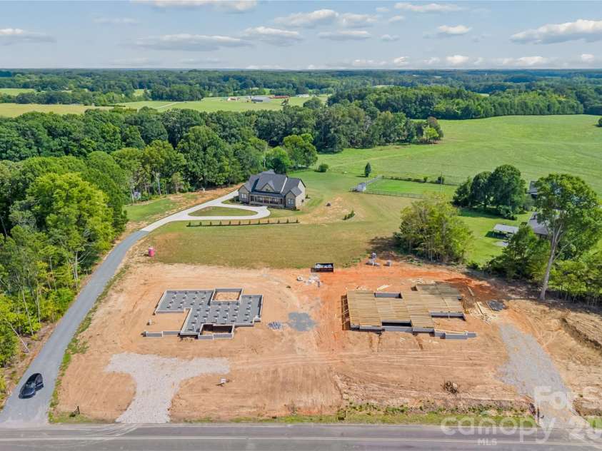 5319 Old Highway Road, Waxhaw, NC 28173.  MLS# CAR4401194, YatesRealty ID 45271. 