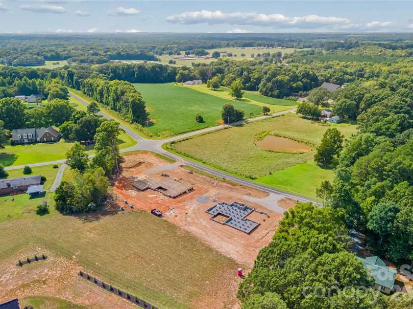 5319 Old Highway Road, Waxhaw, NC 28173.  MLS# CAR4401194, YatesRealty ID 45271. 