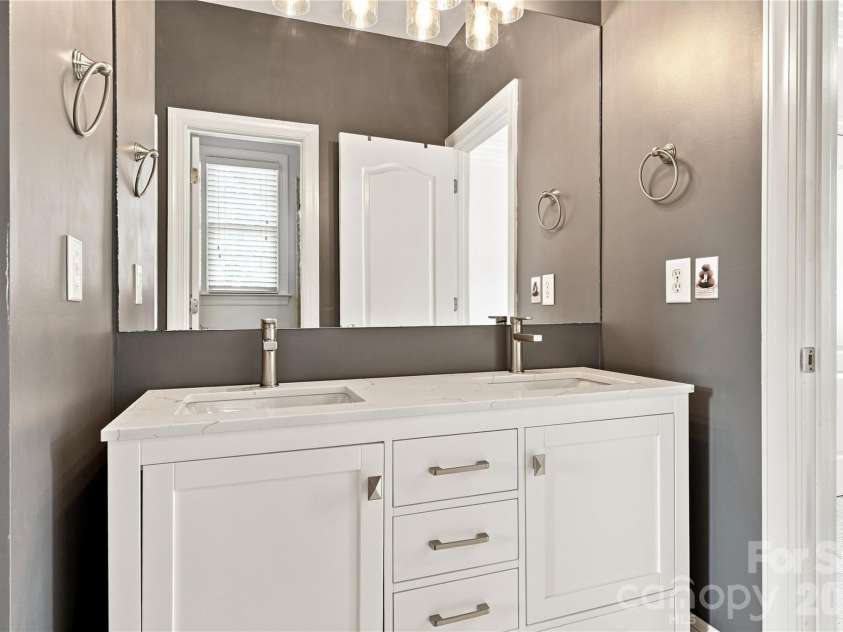 7768 Burning Ridge Drive, Stanley, NC 28164.  MLS# CAR4411753, YatesRealty ID 45272. Secondary Bathroom