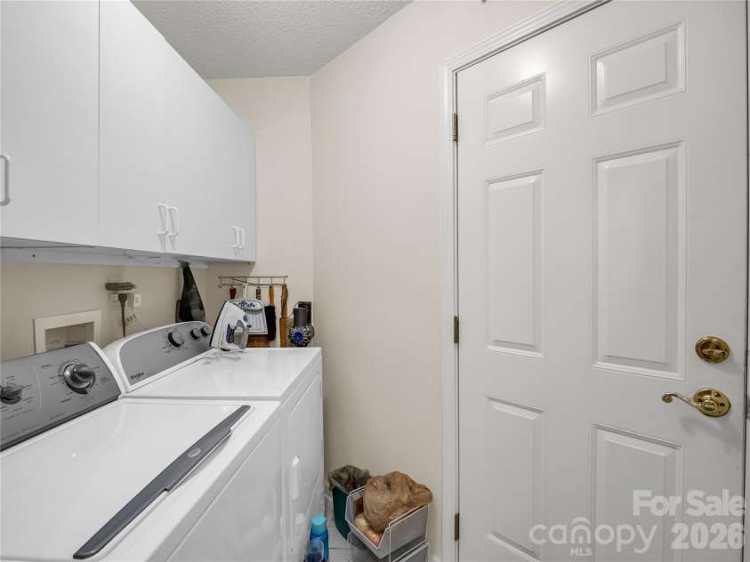 311 Ewarts Hill Road, Hendersonville, NC 28739.  MLS# CAR4414180, YatesRealty ID 45274. Laundry