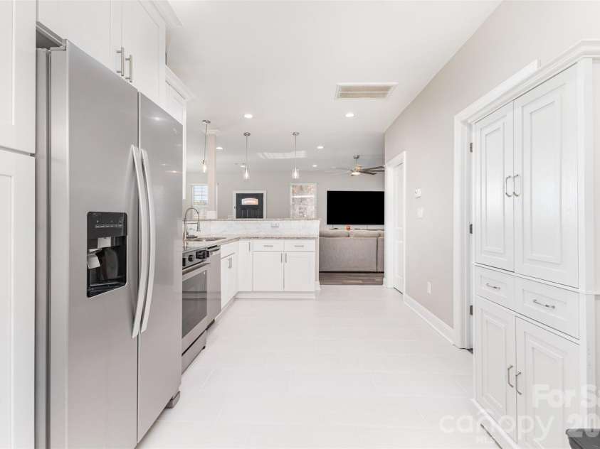 308 Sacco Street, Belmont, NC 28012.  MLS# CAR4415455, YatesRealty ID 45275. Kitchen