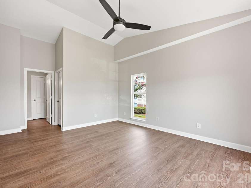 16648 Amberside Road, Cornelius, NC 28031.  MLS# CAR4414323, YatesRealty ID 45276. 
