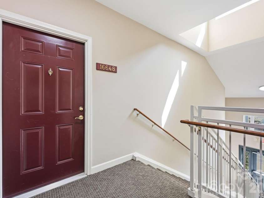 16648 Amberside Road, Cornelius, NC 28031.  MLS# CAR4414323, YatesRealty ID 45276. Enter to 16648 Amberside E