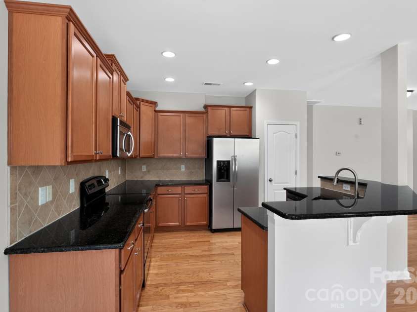 78199 Rillstone Drive, Lancaster, SC 29720.  MLS# CAR4416140, YatesRealty ID 45277. 
