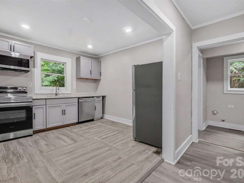 3860 Rock Hill Church Road, Concord, NC 28027.  MLS# CAR4414954, YatesRealty ID 45278. Kitchen