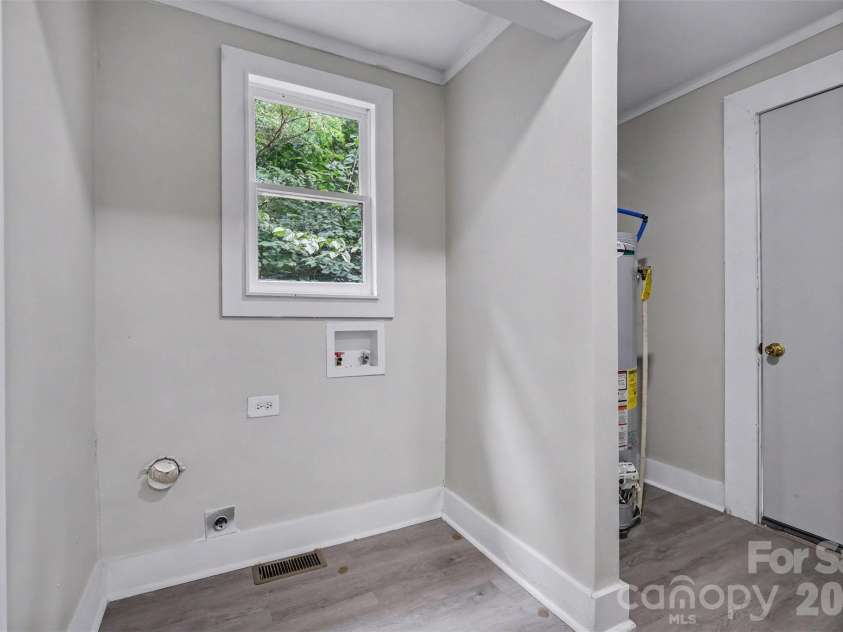 3860 Rock Hill Church Road, Concord, NC 28027.  MLS# CAR4414954, YatesRealty ID 45278. Laundry Hookup