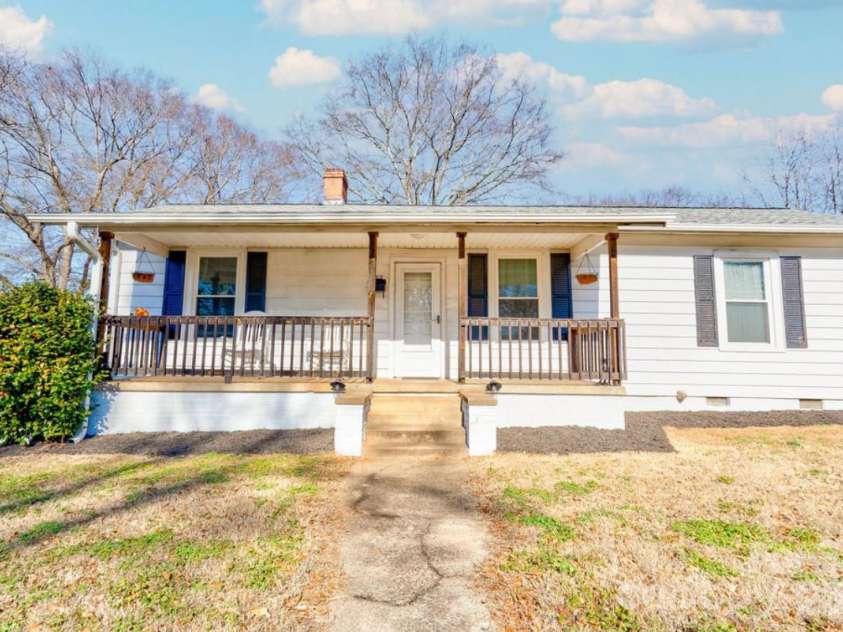 403 Whitener Street, Shelby, NC 28152.  MLS# CAR4341963, YatesRealty ID 4528. 