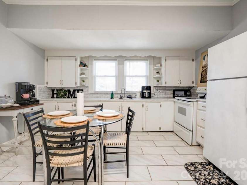 403 Whitener Street, Shelby, NC 28152.  MLS# CAR4341963, YatesRealty ID 4528. 