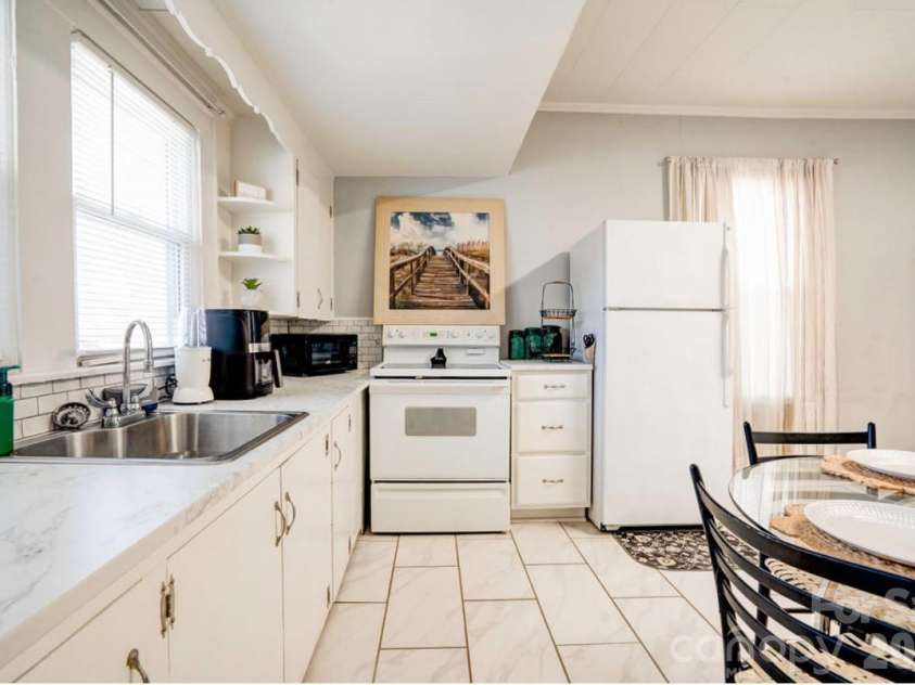 403 Whitener Street, Shelby, NC 28152.  MLS# CAR4341963, YatesRealty ID 4528. 