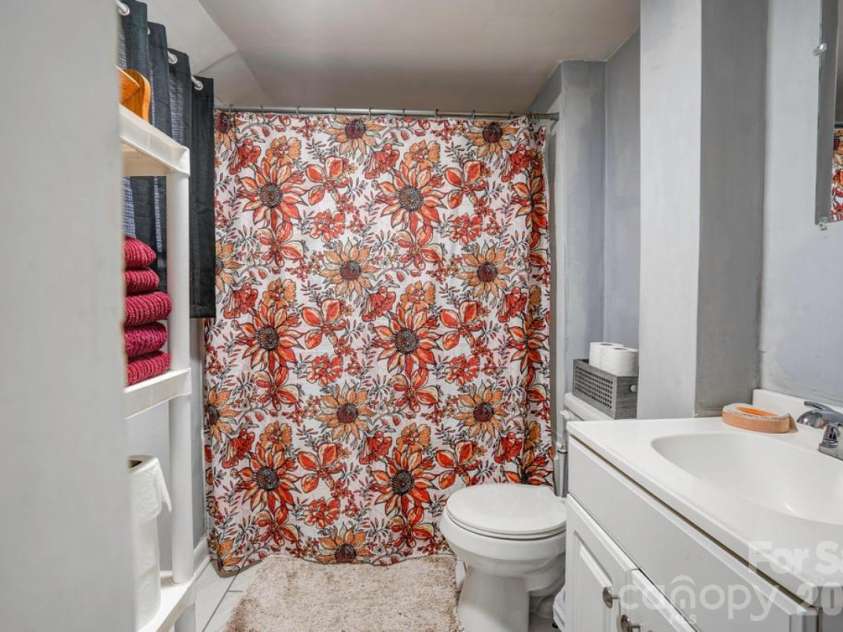 403 Whitener Street, Shelby, NC 28152.  MLS# CAR4341963, YatesRealty ID 4528. 