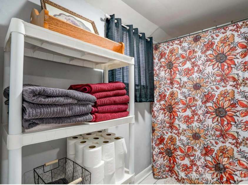 403 Whitener Street, Shelby, NC 28152.  MLS# CAR4341963, YatesRealty ID 4528. 