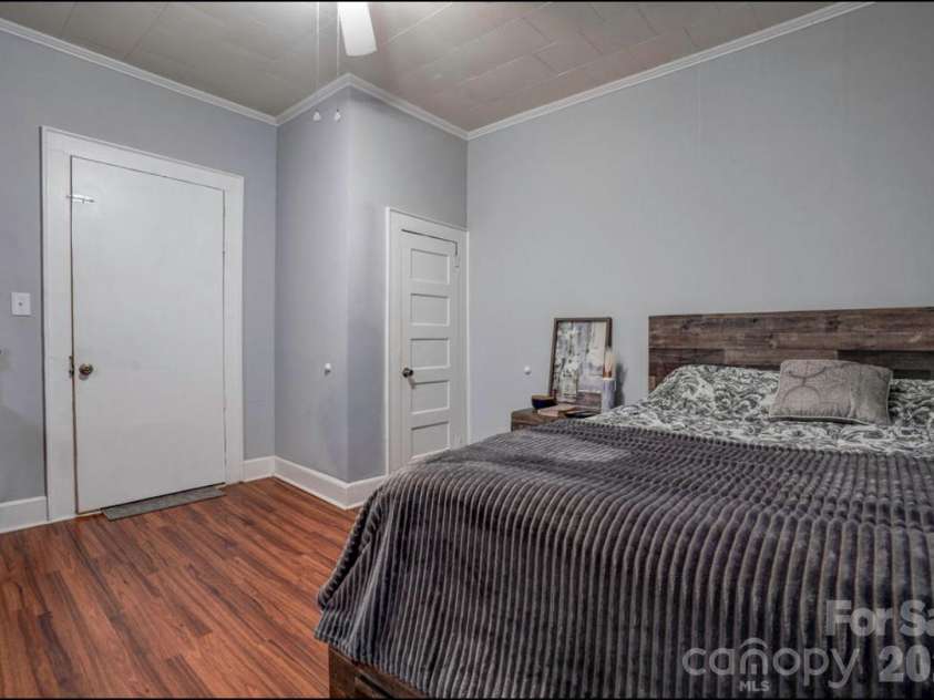 403 Whitener Street, Shelby, NC 28152.  MLS# CAR4341963, YatesRealty ID 4528. 