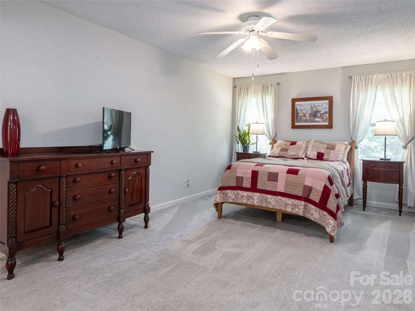 1406 Abbey Circle, Asheville, NC 28805.  MLS# CAR4415355, YatesRealty ID 45281. 