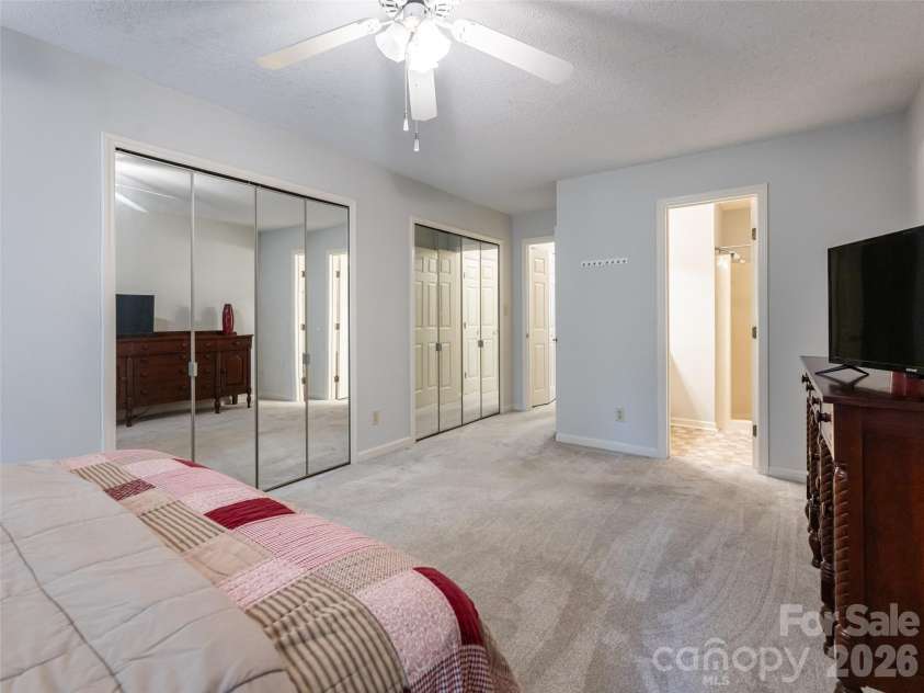 1406 Abbey Circle, Asheville, NC 28805.  MLS# CAR4415355, YatesRealty ID 45281. 