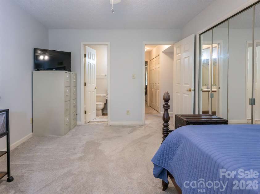 1406 Abbey Circle, Asheville, NC 28805.  MLS# CAR4415355, YatesRealty ID 45281. 