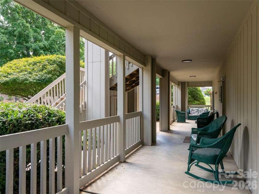 1406 Abbey Circle, Asheville, NC 28805.  MLS# CAR4415355, YatesRealty ID 45281. 