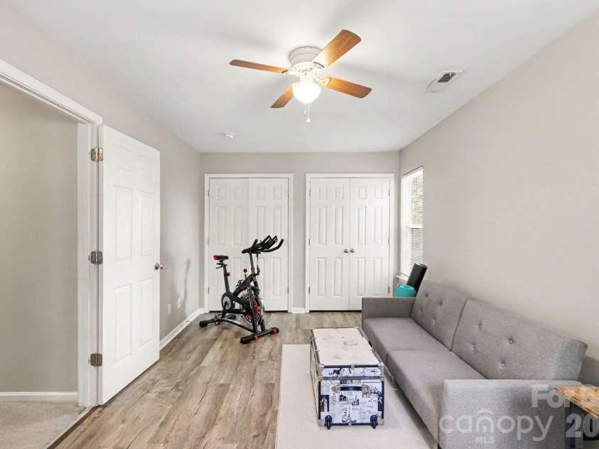 4732 Grasset Avenue, Charlotte, NC 28269.  MLS# CAR4414728, YatesRealty ID 45283. 
