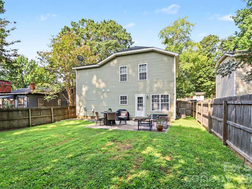 4732 Grasset Avenue, Charlotte, NC 28269.  MLS# CAR4414728, YatesRealty ID 45283. 