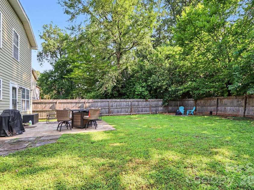 4732 Grasset Avenue, Charlotte, NC 28269.  MLS# CAR4414728, YatesRealty ID 45283. 