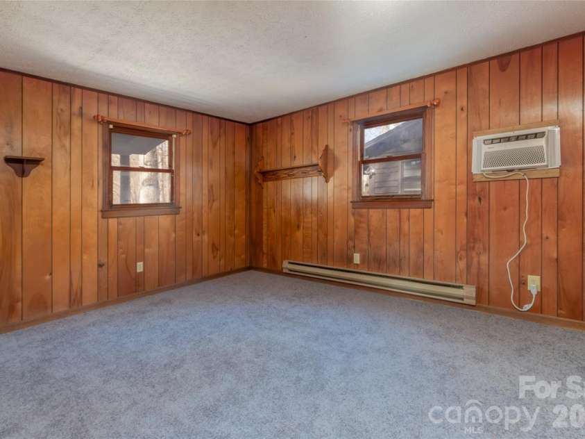 87 Sassafras Lane, Maggie Valley, NC 28751.  MLS# CAR4372695, YatesRealty ID 45284. 