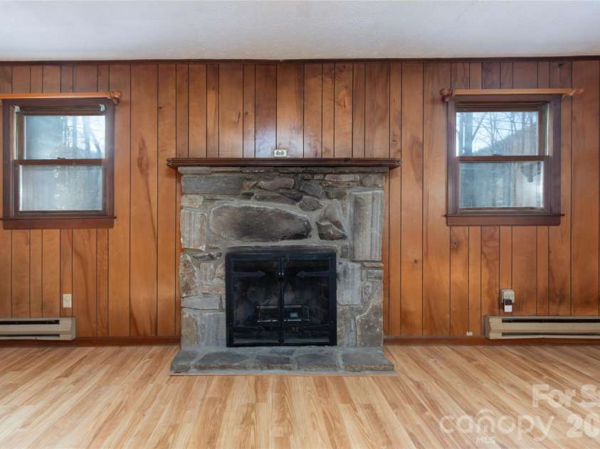 87 Sassafras Lane, Maggie Valley, NC 28751.  MLS# CAR4372695, YatesRealty ID 45284. 