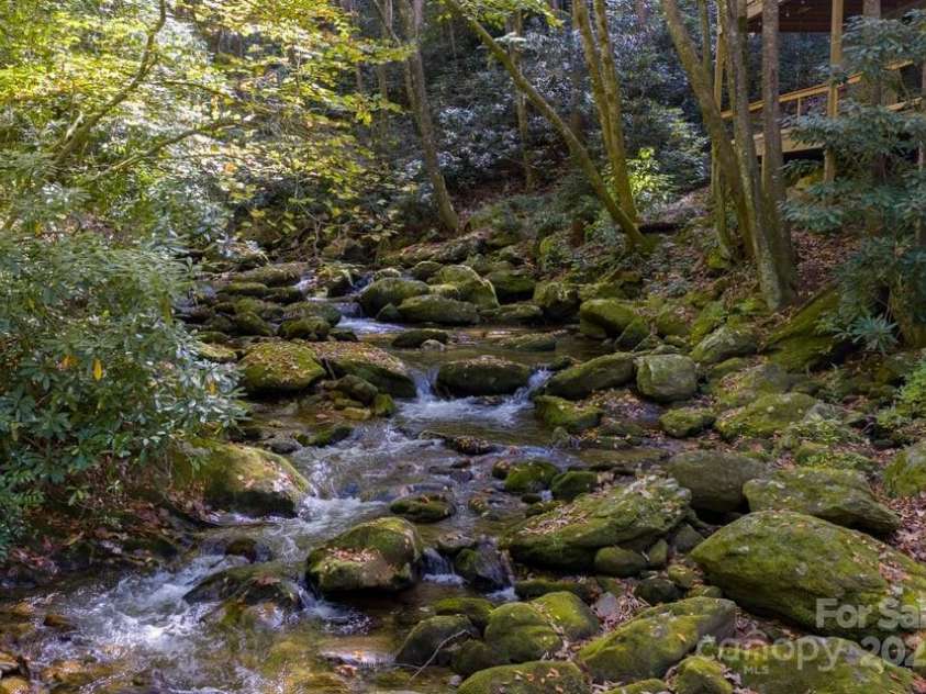 187 Big Buck Road, Highlands, NC 28741.  MLS# CAR4317414, YatesRealty ID 45286. 