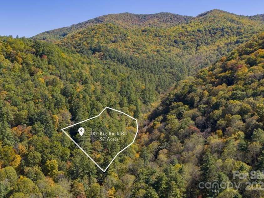 187 Big Buck Road, Highlands, NC 28741.  MLS# CAR4317414, YatesRealty ID 45286. Lines for reference only, not based on a survey.