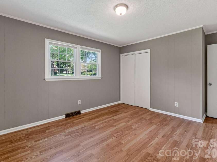 123 Robinette Lane, Statesville, NC 28625.  MLS# CAR4414963, YatesRealty ID 45287. 