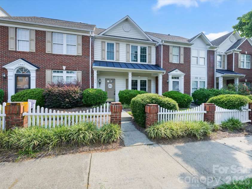 7009 Creft Circle, Indian Trail, NC 28079.  MLS# CAR4415908, YatesRealty ID 45288. 