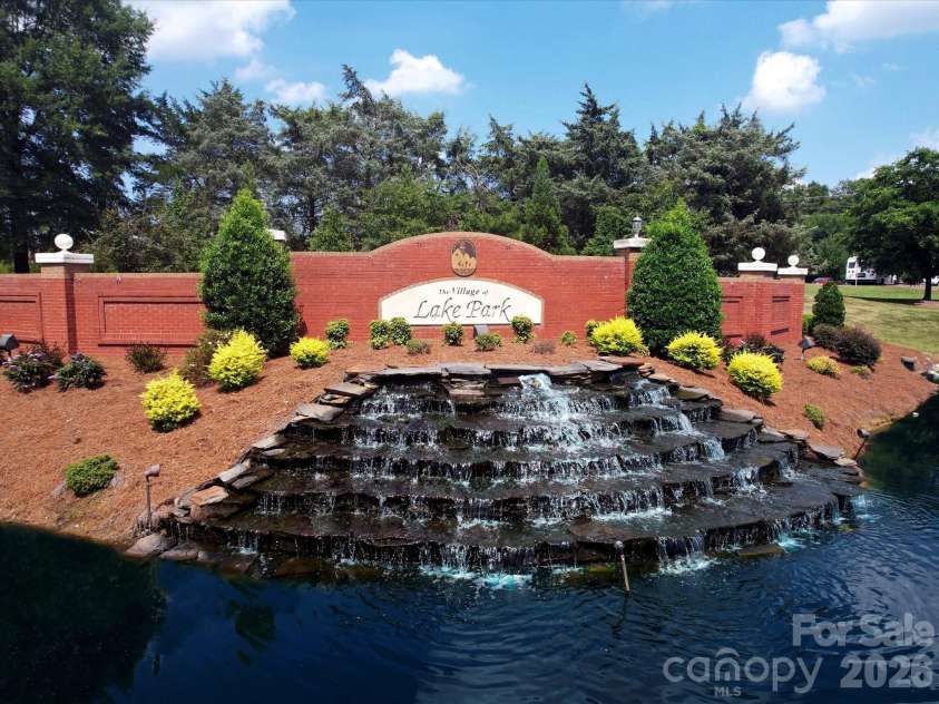 7009 Creft Circle, Indian Trail, NC 28079.  MLS# CAR4415908, YatesRealty ID 45288. 