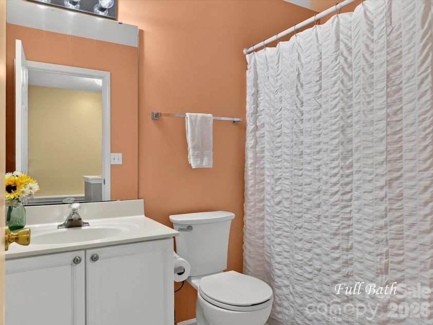 7009 Creft Circle, Indian Trail, NC 28079.  MLS# CAR4415908, YatesRealty ID 45288. Full Bath