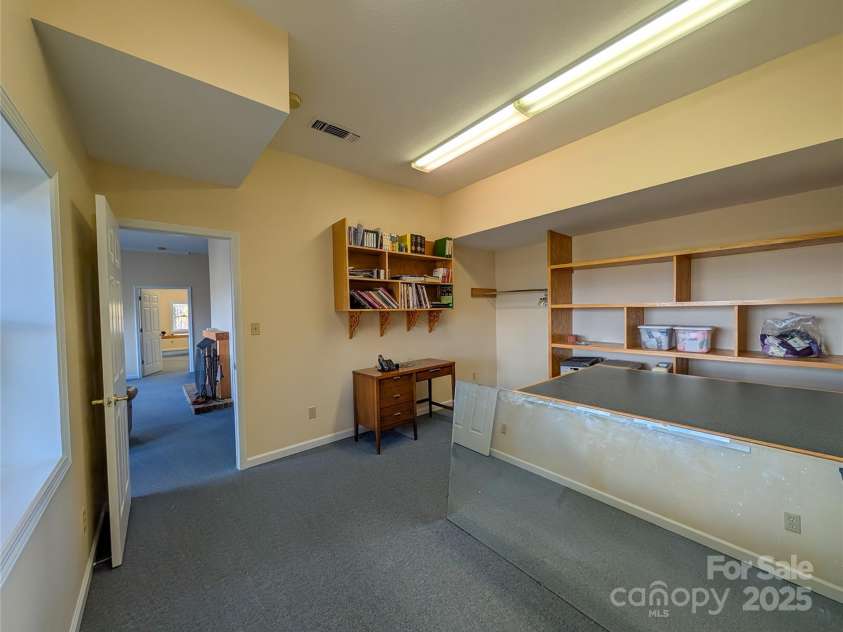 210 Miners Ridge Drive, Burnsville, NC 28714.  MLS# CAR4235026, YatesRealty ID 4529. 