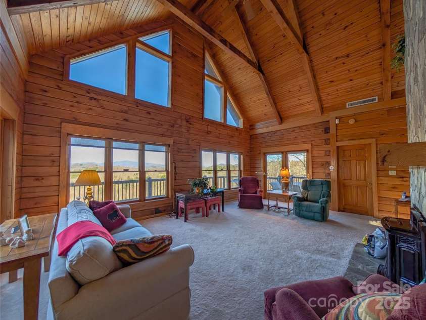 210 Miners Ridge Drive, Burnsville, NC 28714.  MLS# CAR4235026, YatesRealty ID 4529. 