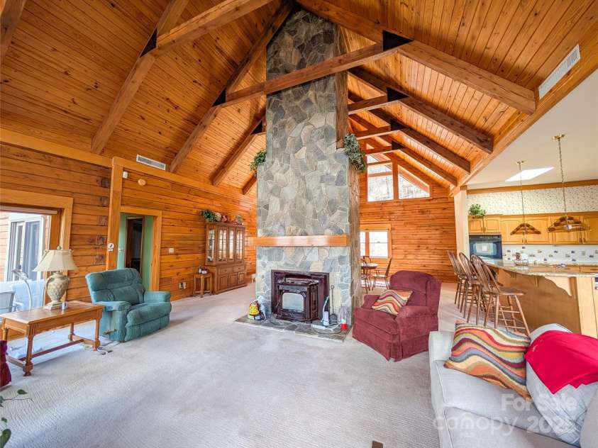 210 Miners Ridge Drive, Burnsville, NC 28714.  MLS# CAR4235026, YatesRealty ID 4529. 