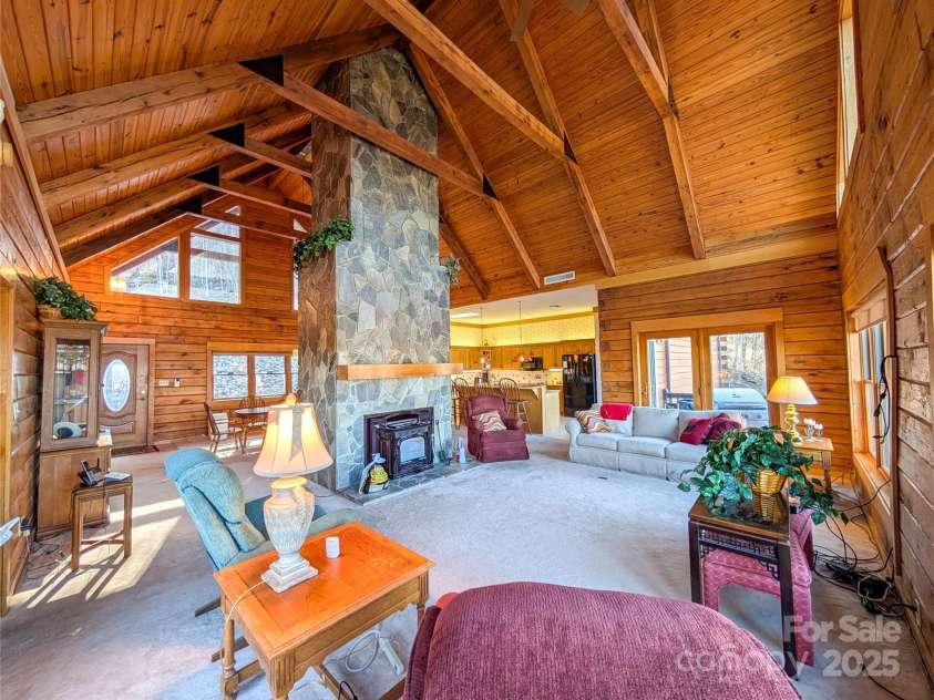 210 Miners Ridge Drive, Burnsville, NC 28714.  MLS# CAR4235026, YatesRealty ID 4529. 