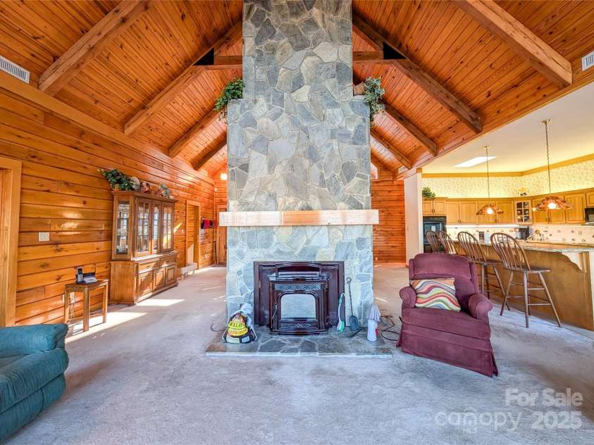 210 Miners Ridge Drive, Burnsville, NC 28714.  MLS# CAR4235026, YatesRealty ID 4529. 