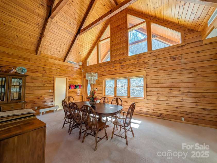 210 Miners Ridge Drive, Burnsville, NC 28714.  MLS# CAR4235026, YatesRealty ID 4529. 