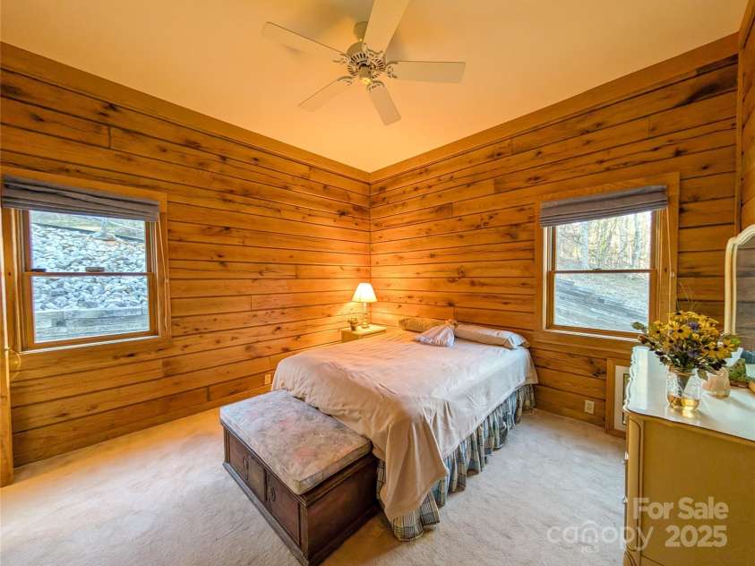 210 Miners Ridge Drive, Burnsville, NC 28714.  MLS# CAR4235026, YatesRealty ID 4529. 