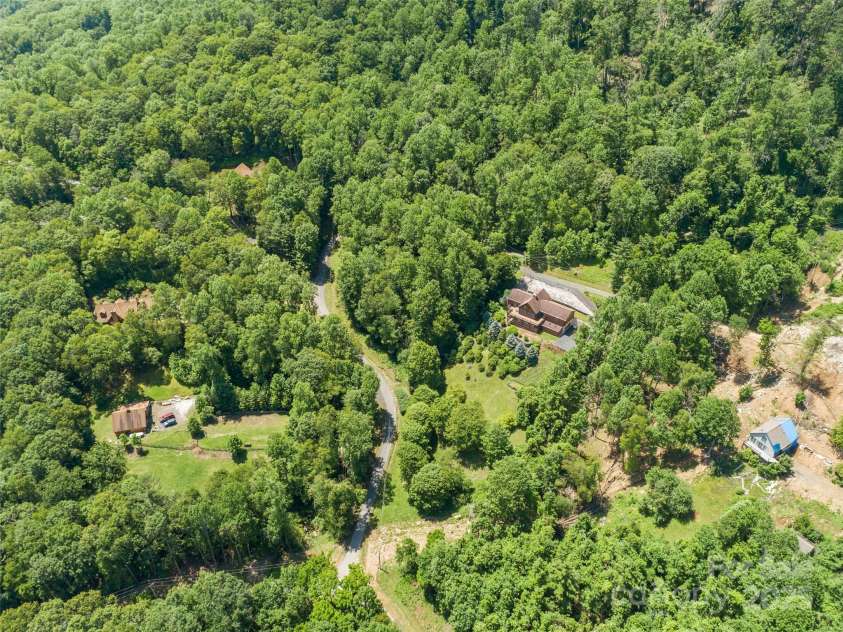 210 Miners Ridge Drive, Burnsville, NC 28714.  MLS# CAR4235026, YatesRealty ID 4529. 
