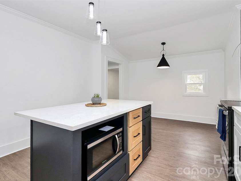 511 Oakwood Avenue, Albemarle, NC 28001.  MLS# CAR4334916, YatesRealty ID 4529. 