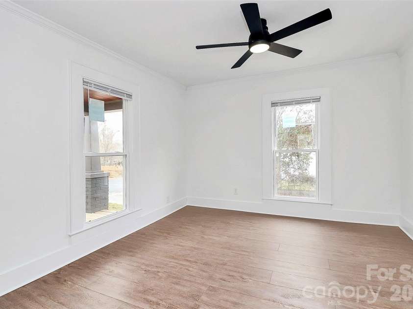 511 Oakwood Avenue, Albemarle, NC 28001.  MLS# CAR4334916, YatesRealty ID 4529. 